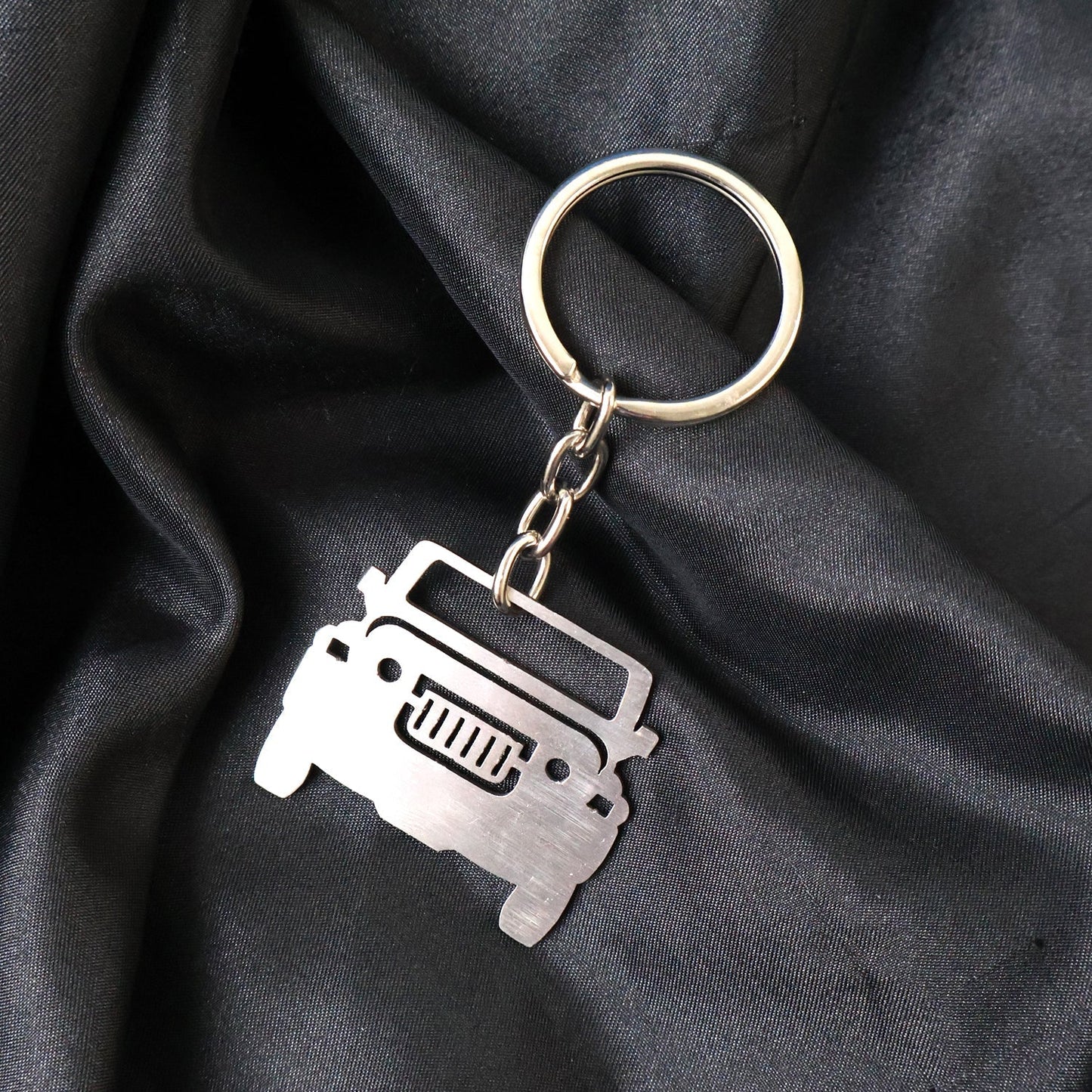 Stylish Metal Jeep Shape Keychain
