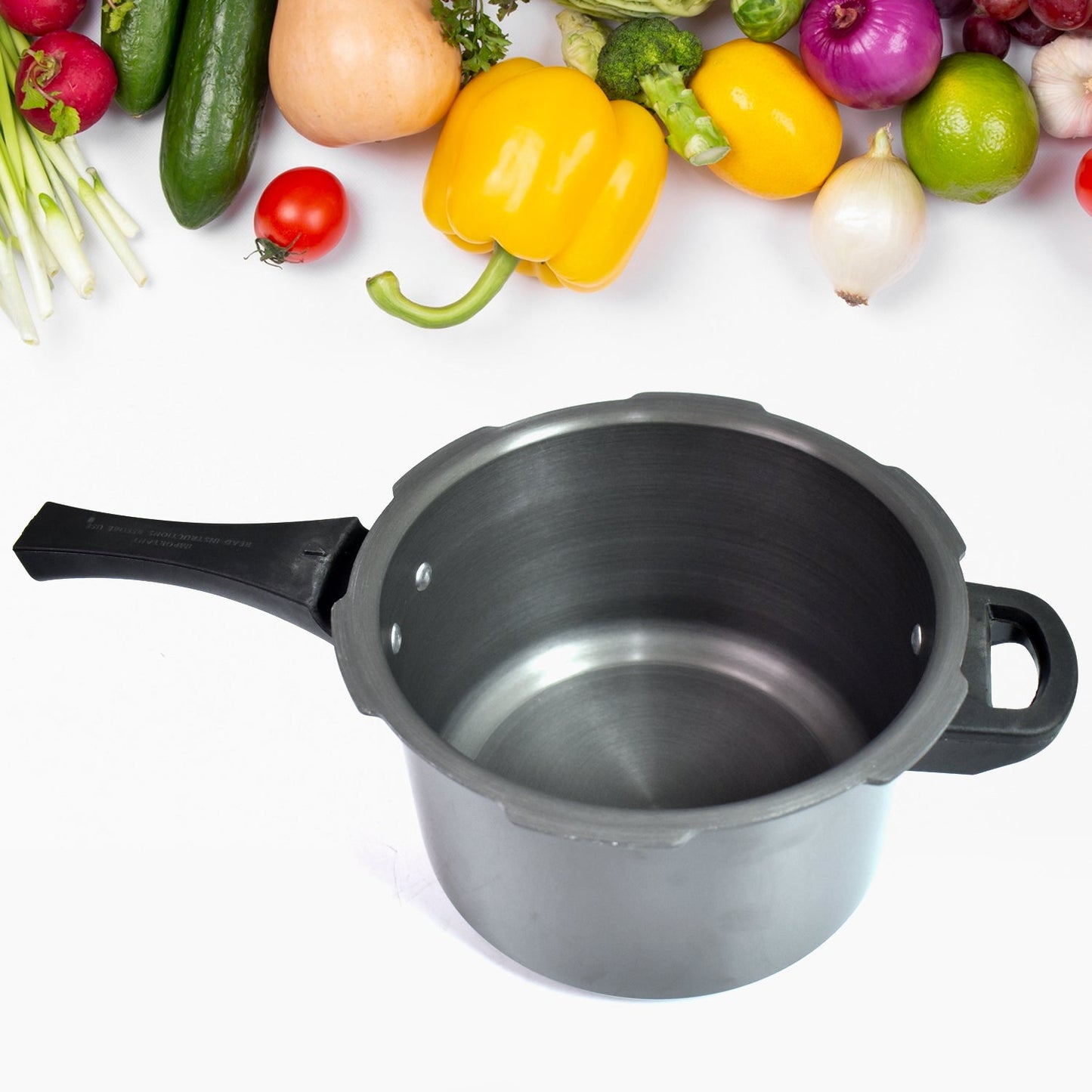 Aluminium Rays Black Beauty Pressure Cookers With Outer (5.5 Litres / 1-Year warranty, ISI Number :- 2347, BIS Number :- CM/L -7600164310