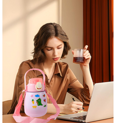 Customize Stainless Steel Vacuum Insulated Water Bottle with Handle & Sticker (700 ML)