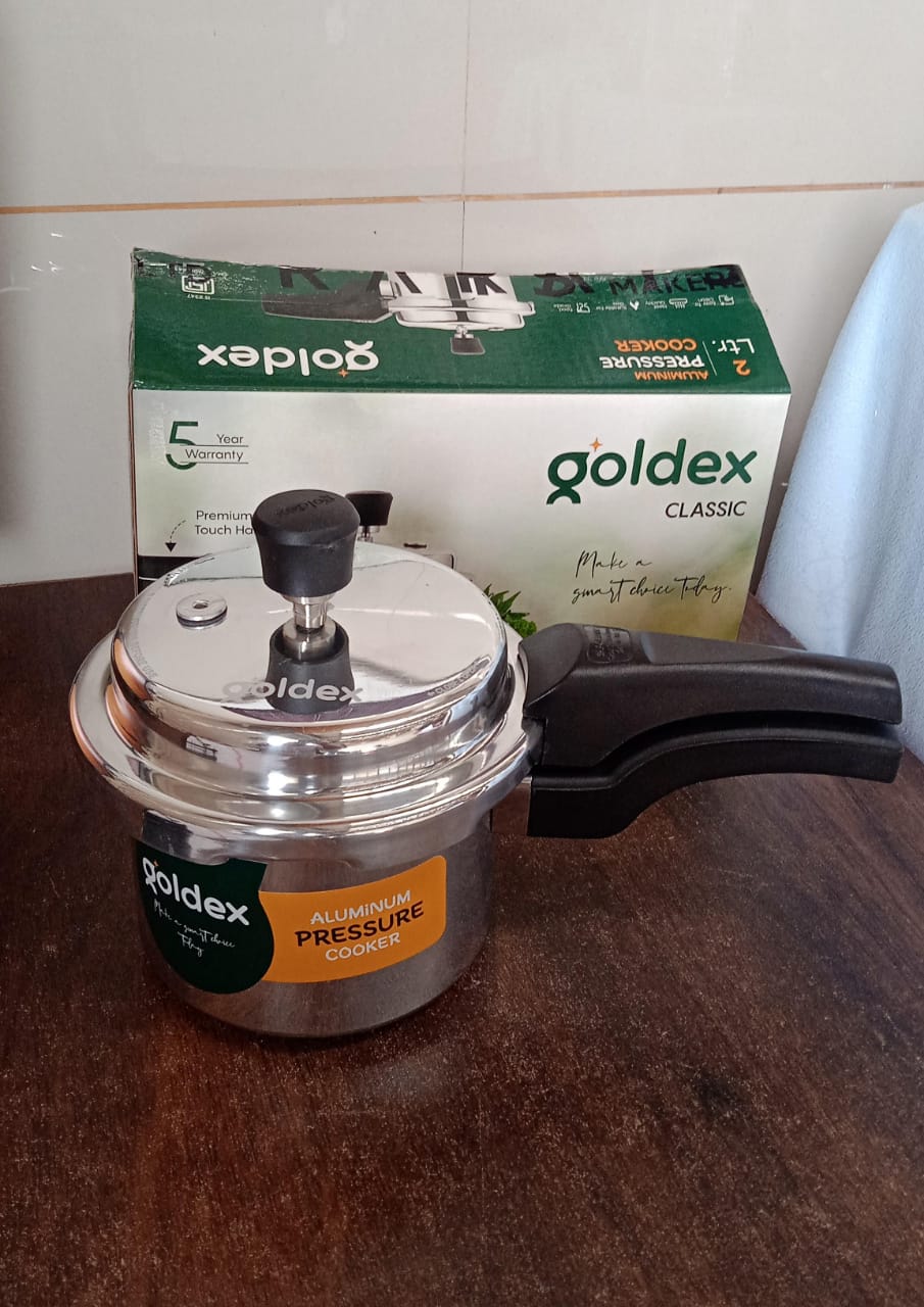 Aluminium Classic Goldex Pressure Cookers With Outer Lid (2 Litres / 5-Year warranty, ISI Number :- 2347, BIS Number :- CM/L -7600164310