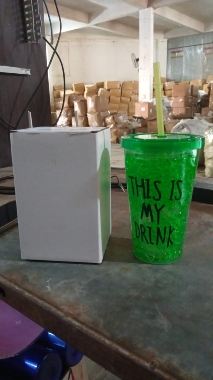 Plastic Drink Cup, Tea Coffee Tumbler with Lid and Straw (1 Pc)