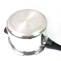 Aluminium Rays Aura Pressure Cookers With Outer Lid (5.5 Litres / 5-Year warranty, ISI Number :- 2347, BIS Number :- CM/L -7600164310