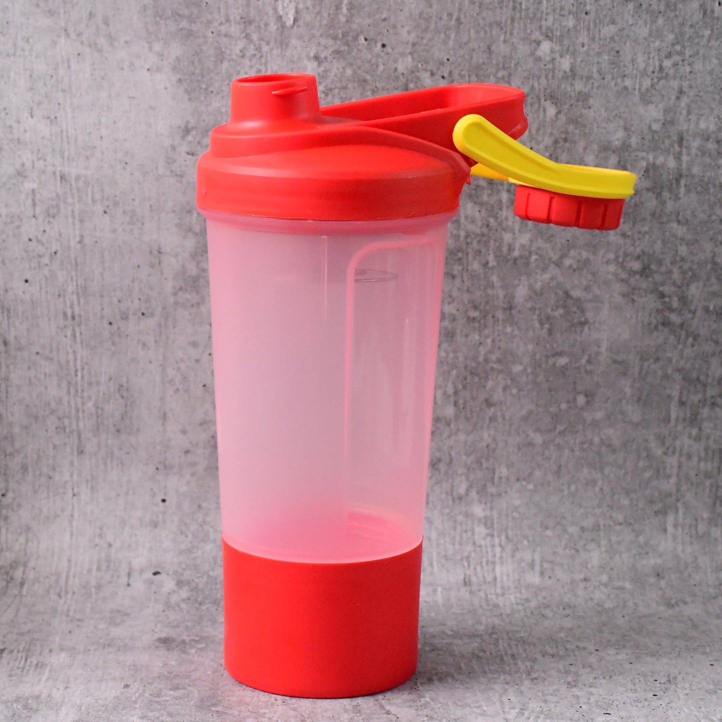 Supermom Plastic Premium Booster Gym Shaker Bottle with Mixing Ball (550ml / 1 Pc)