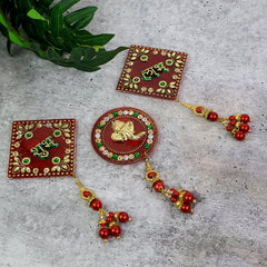Festive Wall Hanging Set
