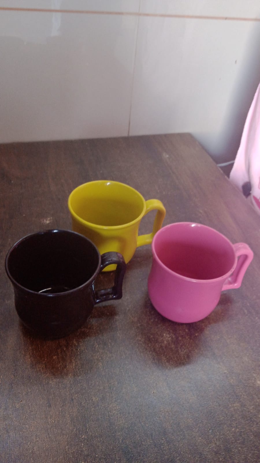 Customize Premium Plastic Coffee / Tea Cups / Mug with Handle (1 Pc / Loose / Mix Color)