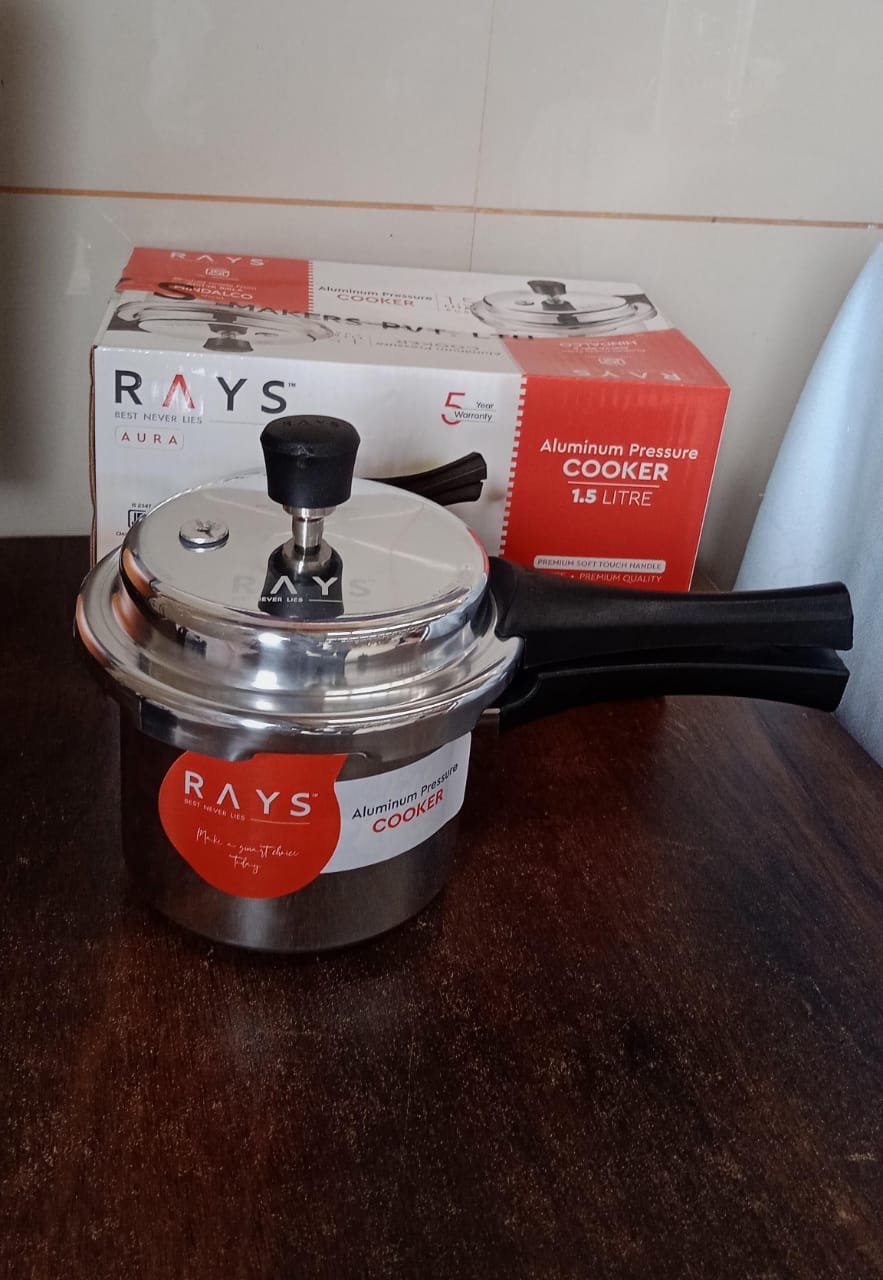 Aluminium Rays Aura Pressure Cookers With Outer Lid (1.5 Litres / 5-Year warranty, ISI Number :- 2347, BIS Number :- CM/L -7600164310