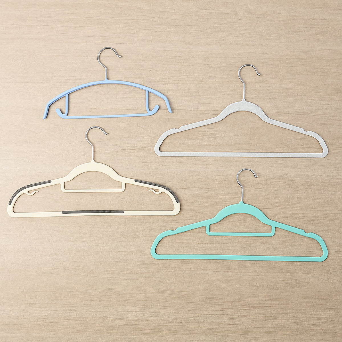 Premium non-slip clothes hanger