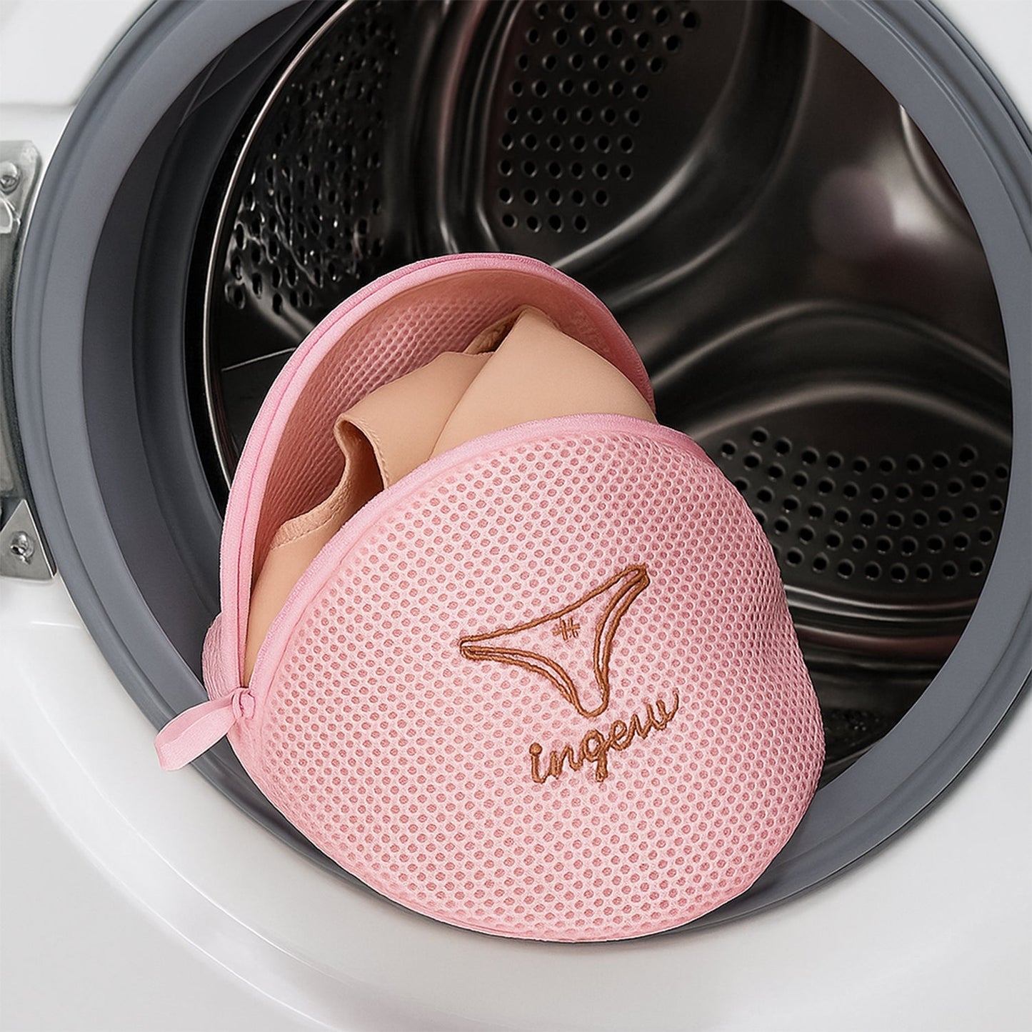 Lingerie Wash Bag â€“ Dome-Shaped Protective Mesh Laundry Pouch with Zip Closure (1 Pc)