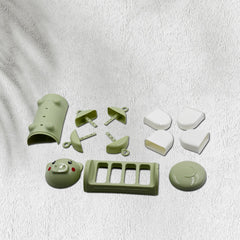 sicle mold set featuring pig shapes, suitable for homemade ice candy.