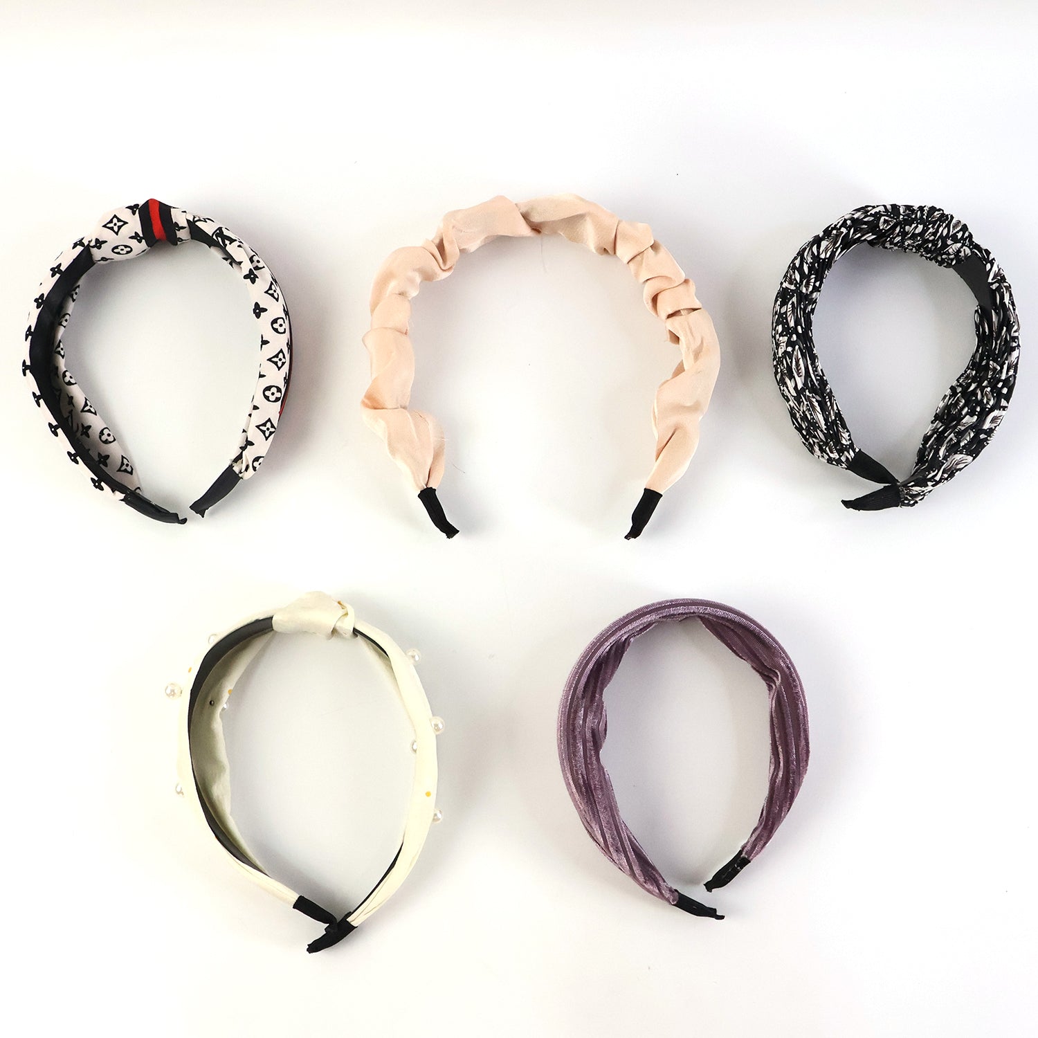 Womenâ€™s Ribbed Texture Knot Design Hairband (1 Pc / Mix Design)