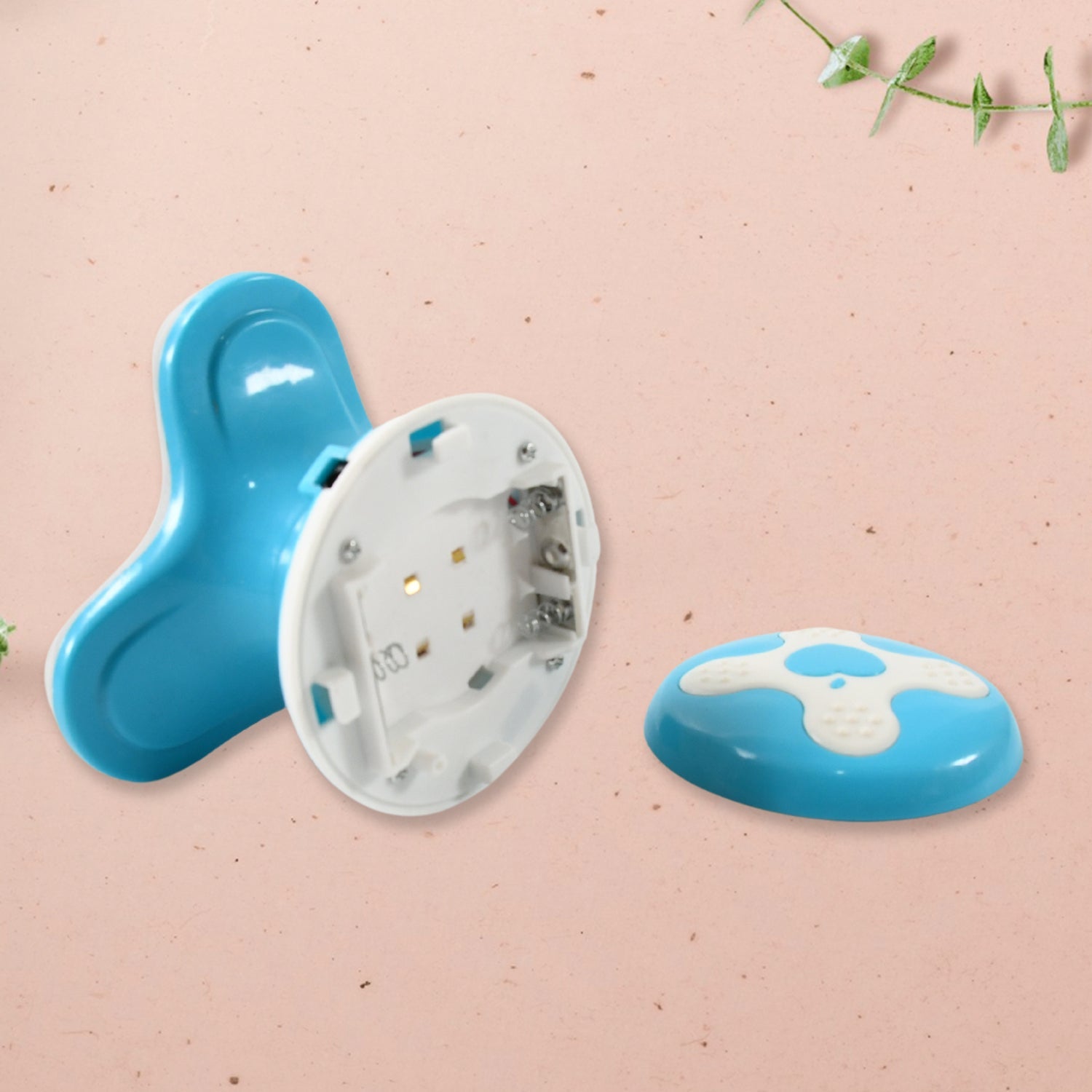 Triangle USB Mini Massager – Multifunction, Automatic Switch, Fatigue Relief (1 Pc/ Battery Not Included)