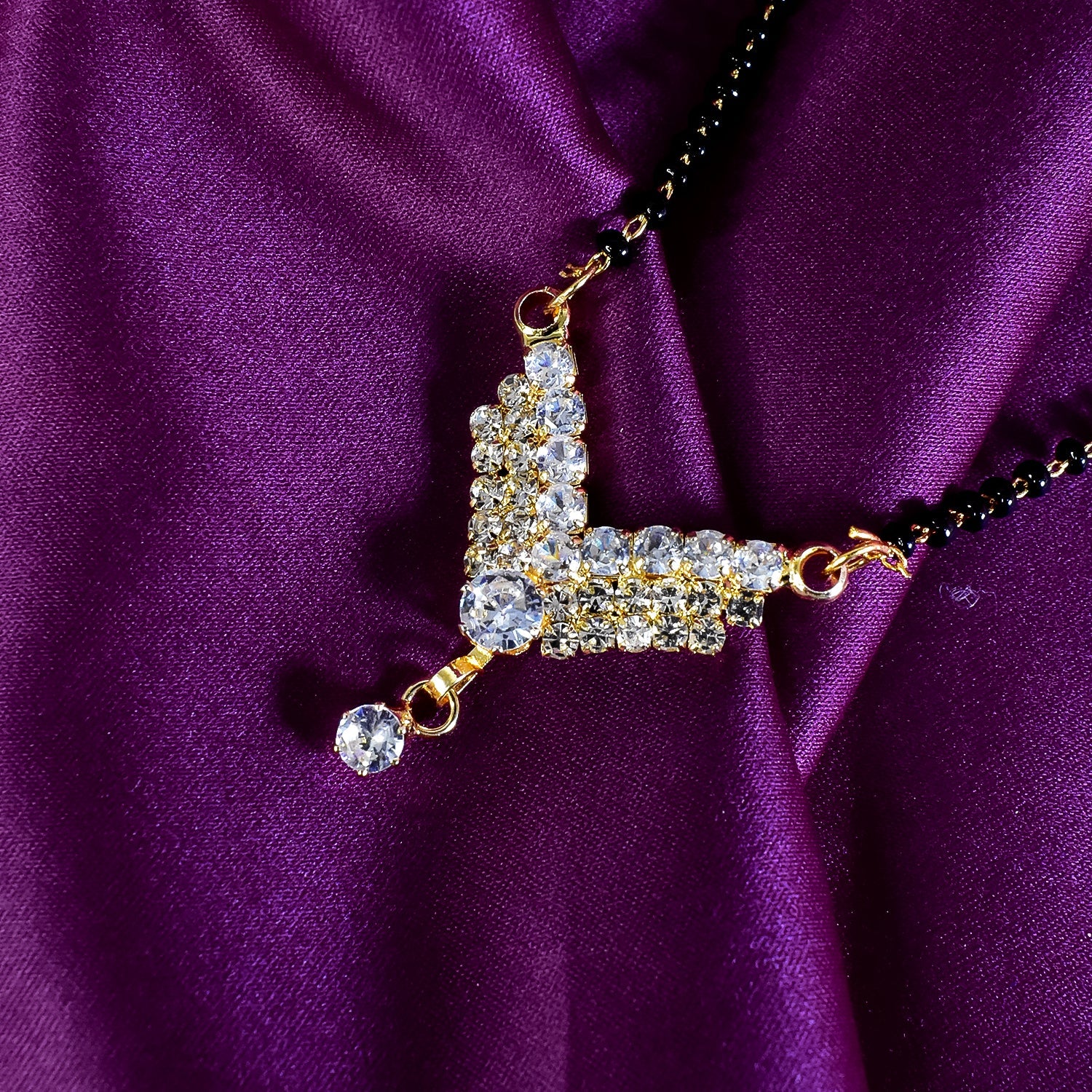 Short Gold-Plated Mangalsutra Necklace – Single Line Diamond & Black Bead Chain for Women