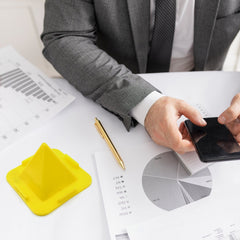 Customized Pyramid Shape Mobile Stand