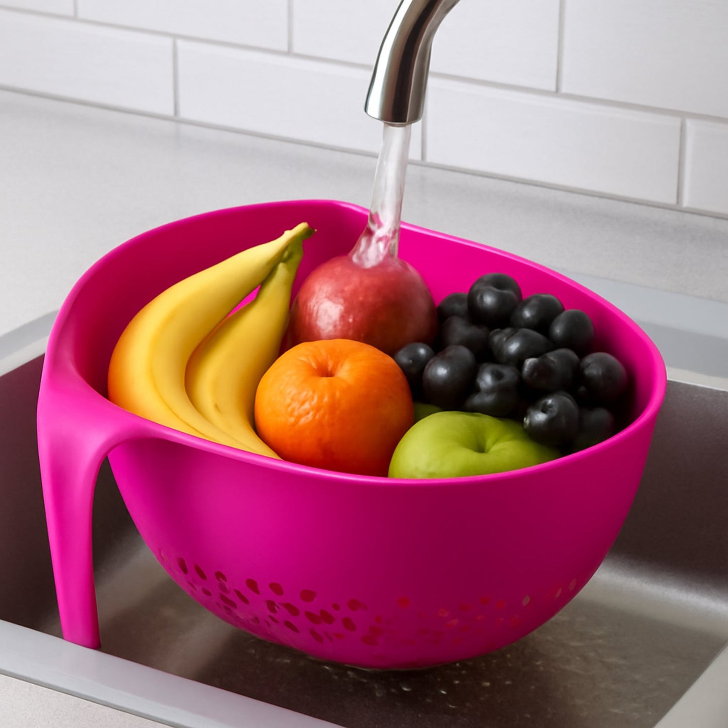 Supermom Plastic Triangular Colander