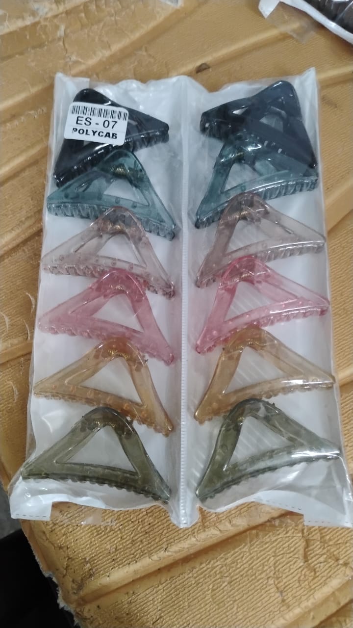 Triangle Shape Mix Color Plastic Hair Claw Clip â€“ 1 Pc Durable Grip for Women and Girls