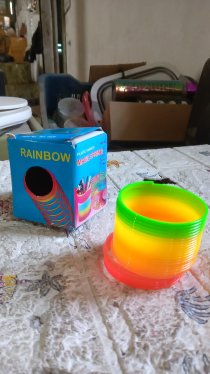 Rainbow Slinky Spring Toy – Compact, Portable Fun Toy for Kids & Adults, Great for Birthdays (1 Pc)