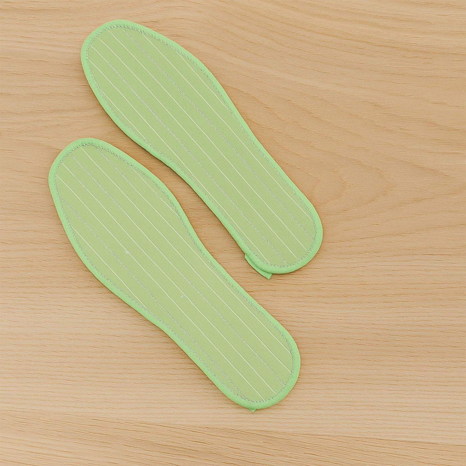 Cushioned insoles for shoes 37