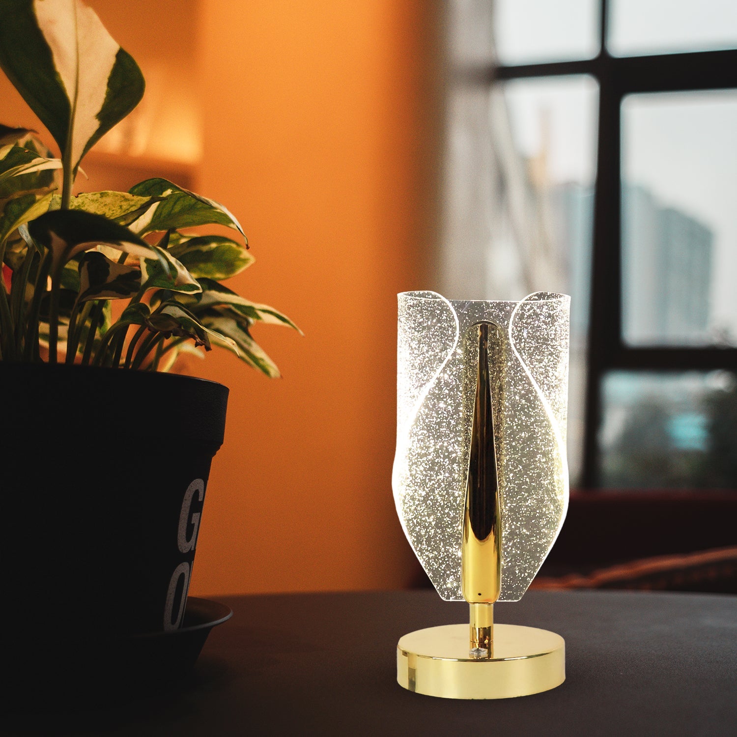 Luxury Crystal Table Lamp with USB Charging (1 Pc)