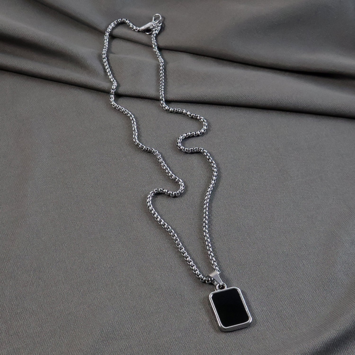 Menâ€™s Chain