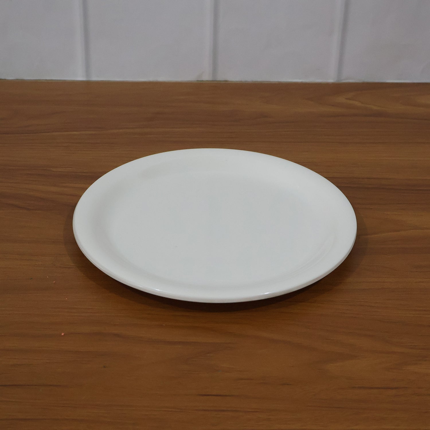 Plastic Round Dinner / Serving Plate â€“ 19 cm (1 Pc)