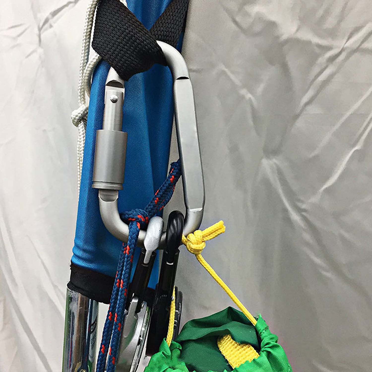 Premium Heavy-Duty Metal Carabiner Hook with Screw Lock (1 Pc)