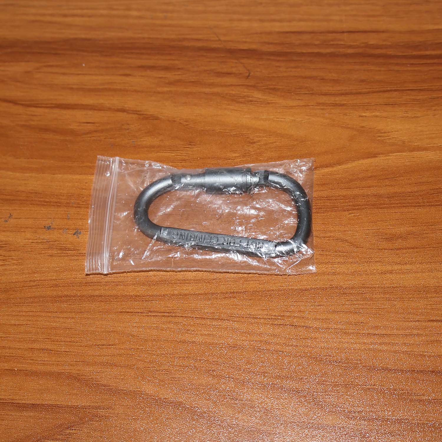 Premium Heavy-Duty Metal Carabiner Hook with Screw Lock (1 Pc)