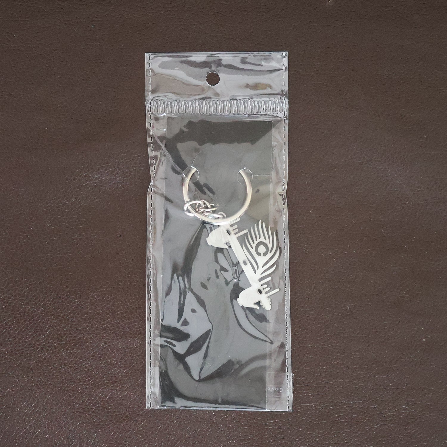 Krishna Flute & Peacock Feather Metal Keychain - (1 Pc)