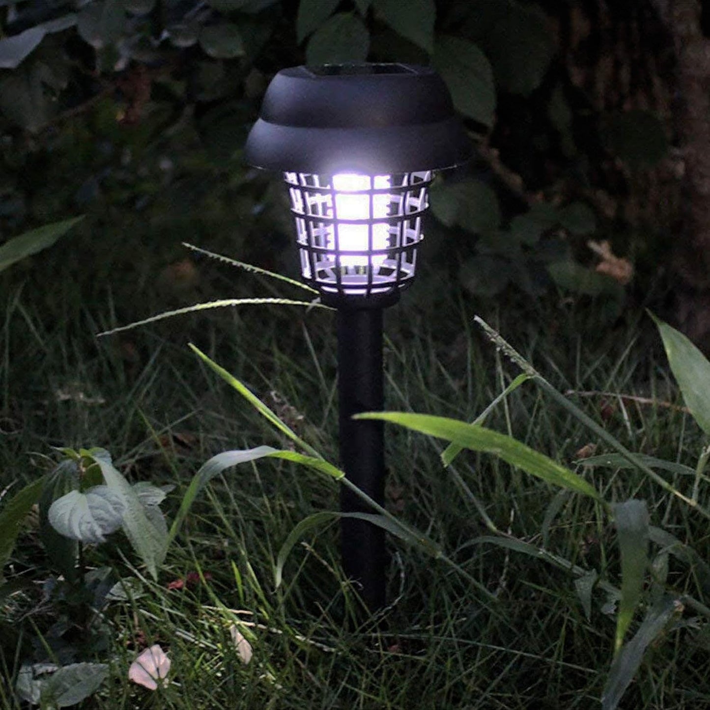 Solar Garden LED Bug Zapper Stake Light (1 Pc)