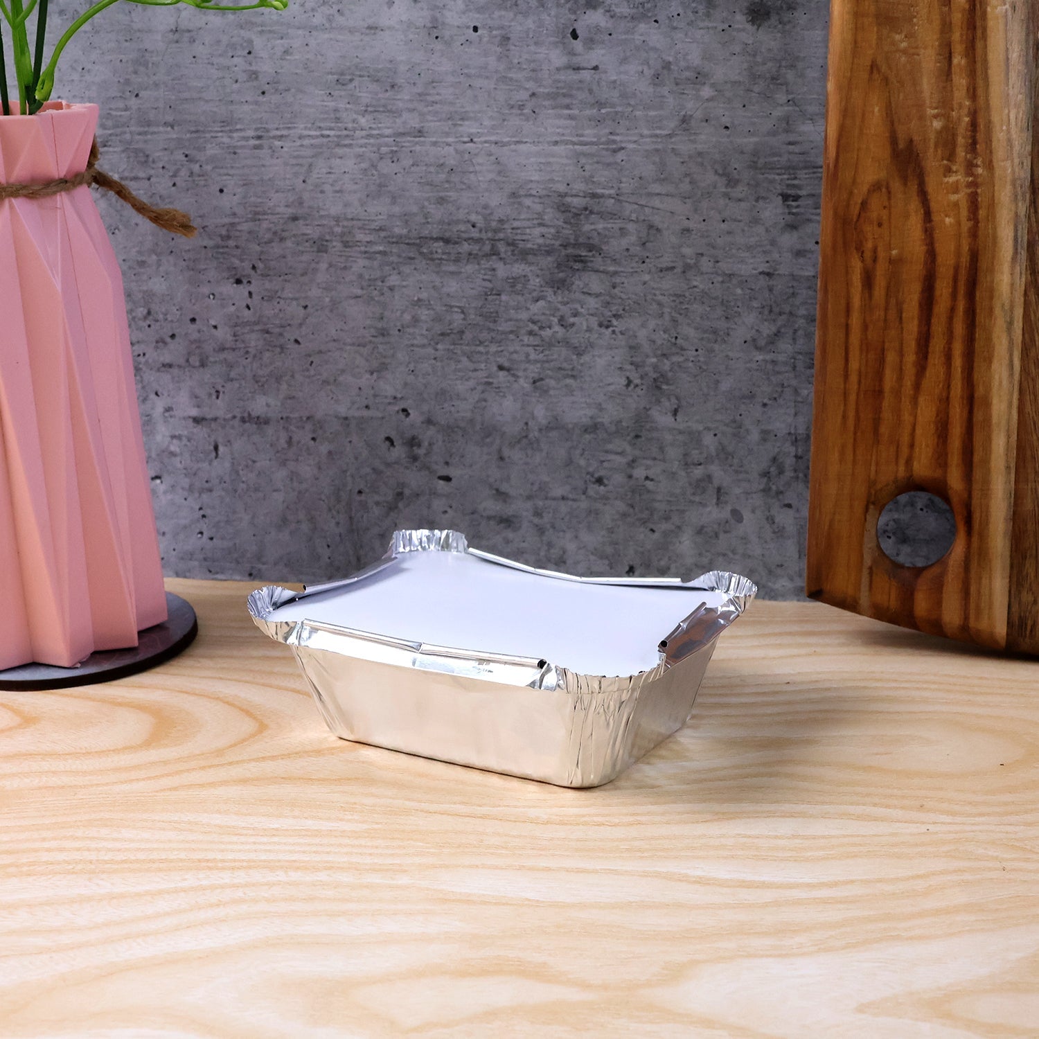 Disposable Aluminium Food Containers with Lids â€“ 250 ml Capacity (Pack of 25)