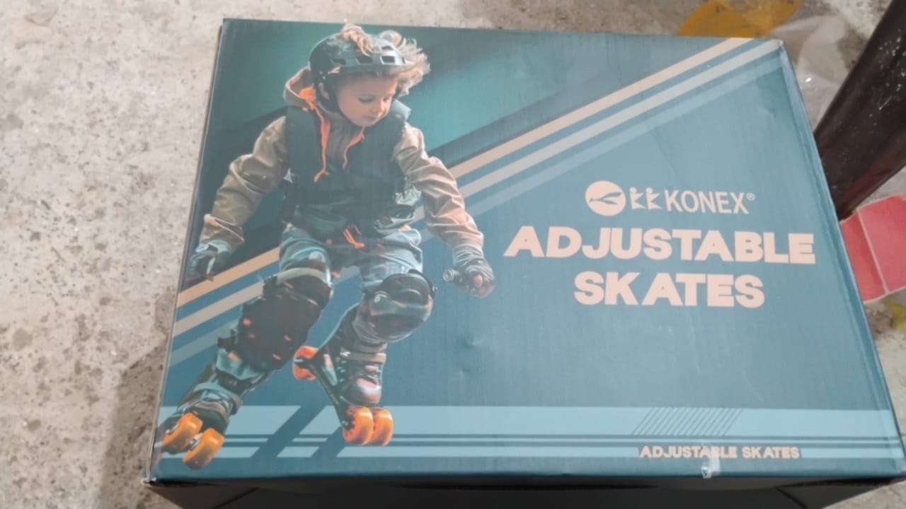 Adjustable Quad Roller Skates for Kids (Large / 1 Pair)