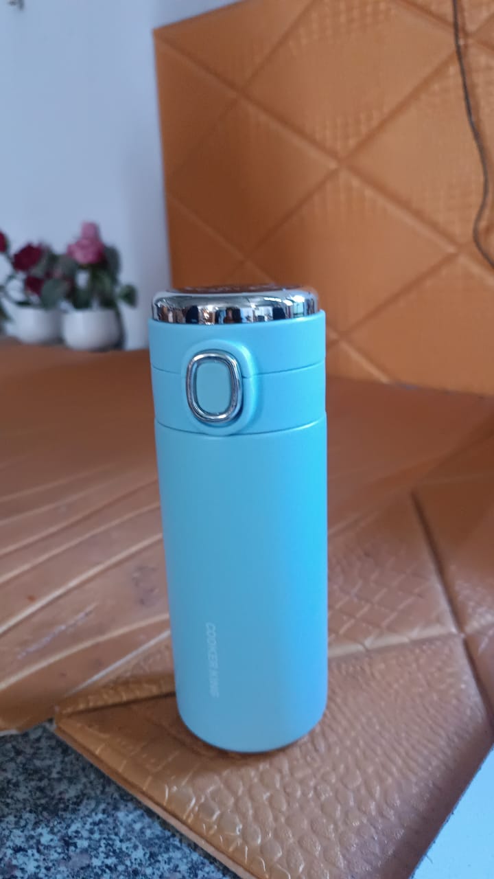 Customize Stainless Steel Insulated Vacuum Bottle With Insulated Cap Lock (350ml Approx)