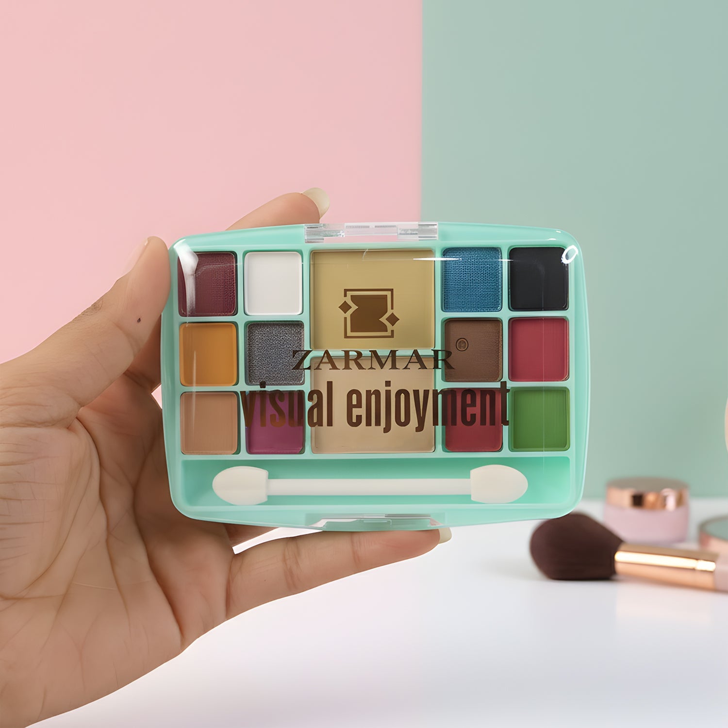 Multi-Color Eyeshadow & Compact Makeup Kit (15 GM / 1 Pc)